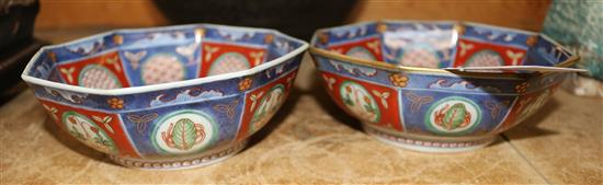 A pair of Japanese Imari octagonal bowls, 19th century, width 13.3cm(-)